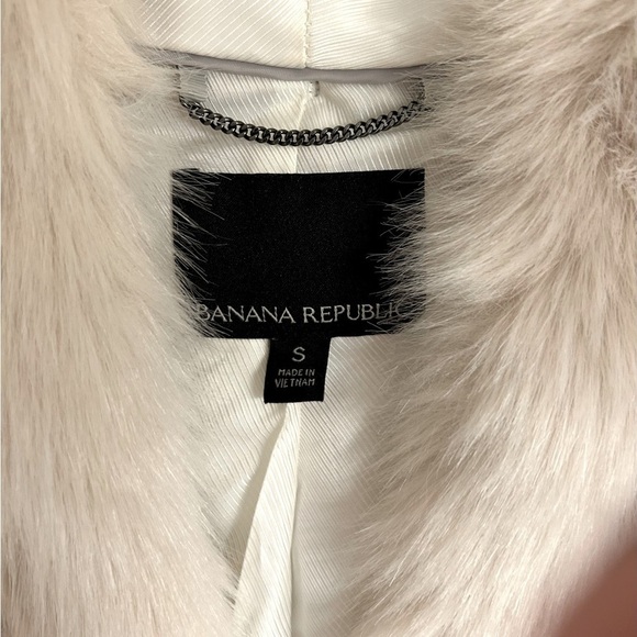 Banana Republic faux fur vest size small - Picture 3 of 8